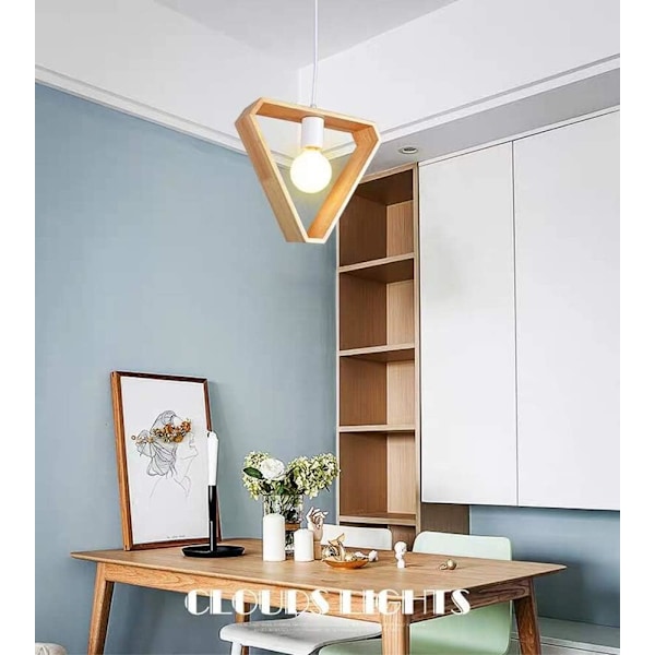 Trä Taklampa, Enkel Att Montera Snabb och Lätt Installation Ljusfärgat Trä Triangel Taklampa Kompatibel Med Glödlampor och Energisparlampor