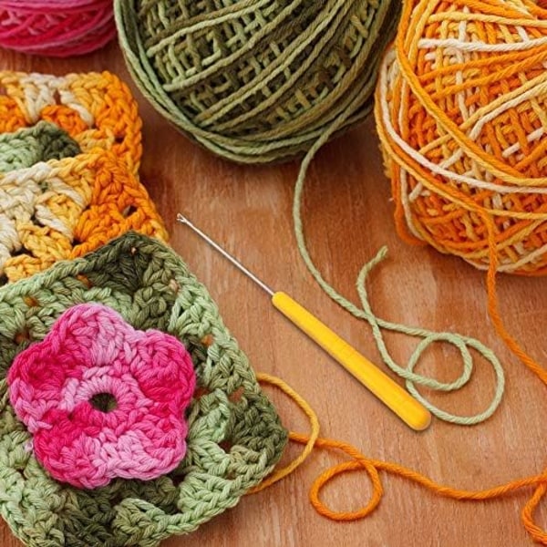 5 st 5 olika storlekar böjda spärrhake virknål krok, 1 st trä böjd spärrhake och 4 storlekar plast spärrhake