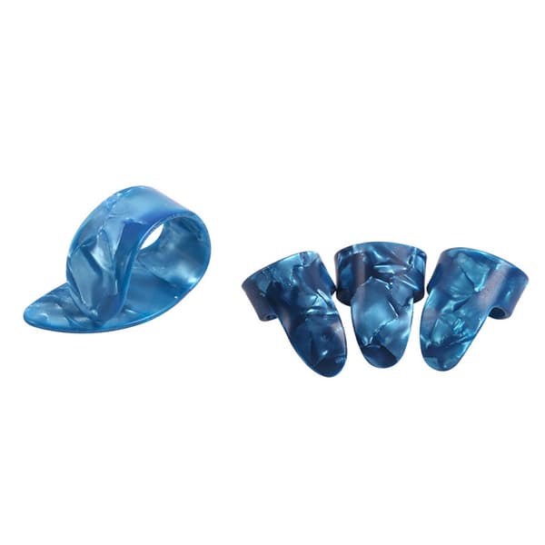 32 stycken tum- och fingerplock, medelstora, platta, vinklade, celluloidgitarrplock