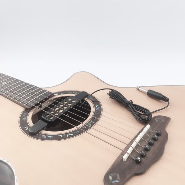 12-hulls gitarpickup med transduser og 3m kabel og 6,3 mm jack for klassiske folkegitarer