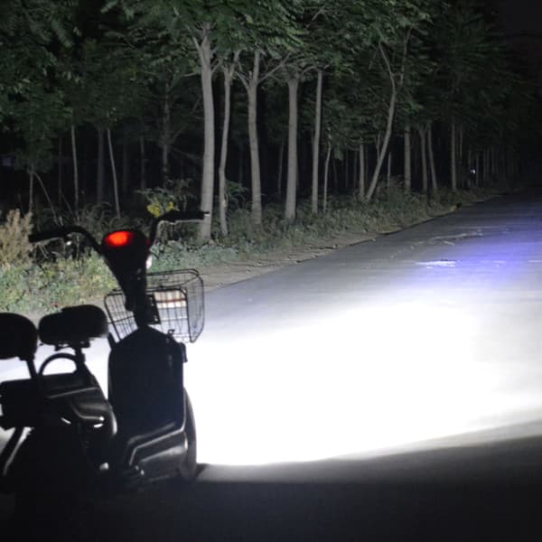 motorsykkel frontlykter