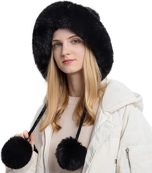 Vintermössa i peruansk stil med varm pälstofs, stickad mössa, fluffig
