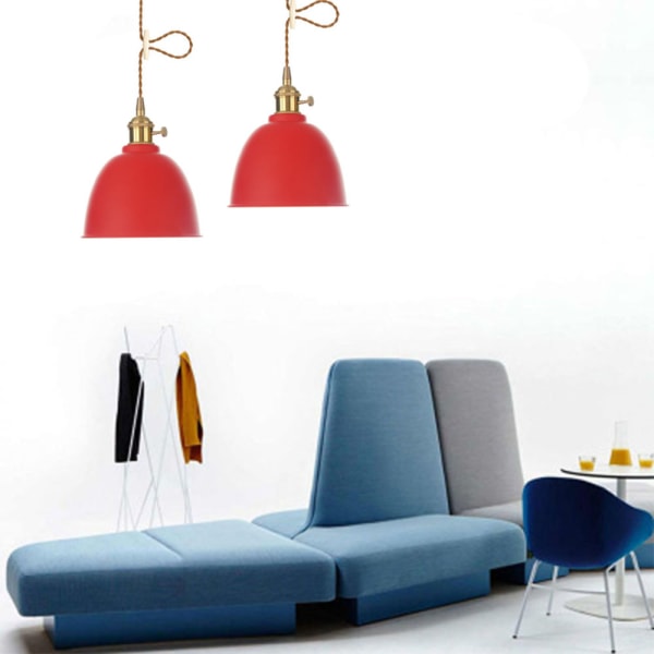Hängande lampa, flammande vintage-hänglampa i industriell design,