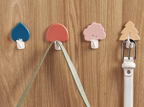 4-pack universal krokar, skadefria hängande väggkrokar med fästmedel