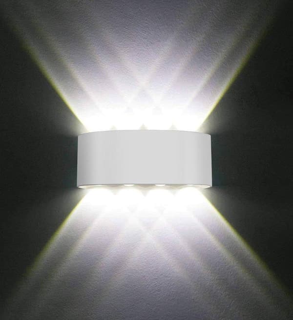 LED-seinävalaisin 8W Moderni seinävalaisin Vedenpitävä seinävalaisin Al