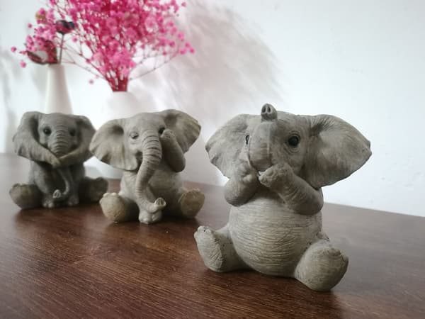 Kotipatsas 3 vauvanorsua Harmaa 8 cm
