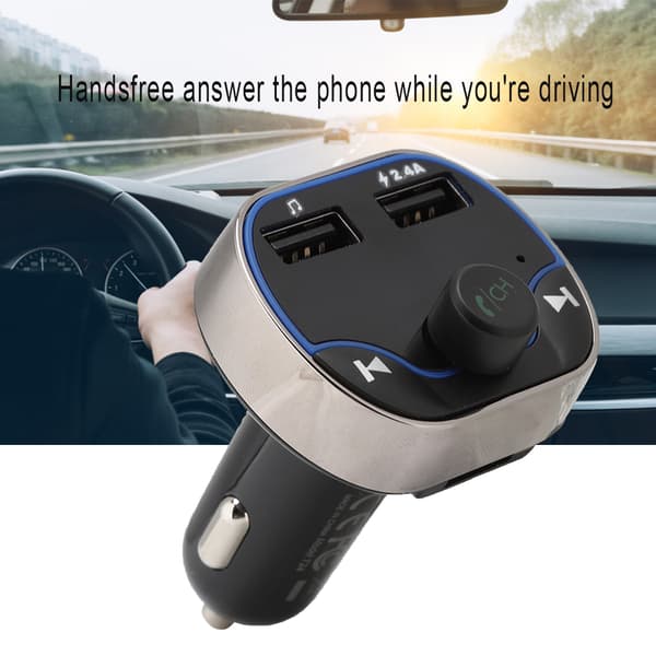 T24 FM-lähetin Langaton Handsfree Auton Bluetooth MP3-soitin Digitaalinen Näyttö 2 USB-laturia