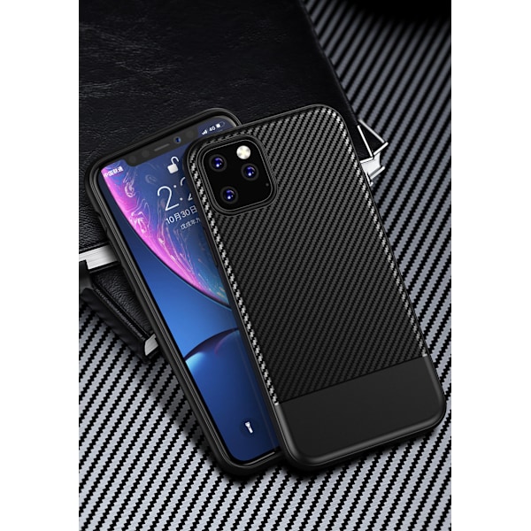 iPhone 11 Pro Max KolfiberSkal Svart