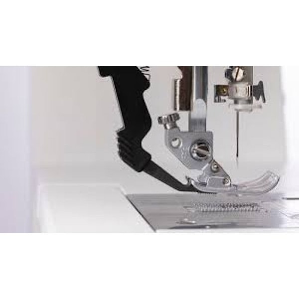 PFAFF AMBITION 620 Vit