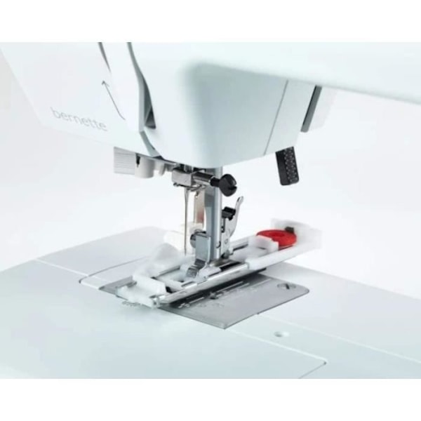 Symaskin - Bernina - Bernette B35 - 23 stygn - 7 syfötter - Automatiskt knapphål