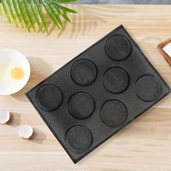 Silikonformer for hamburgerbrød, perforerte former, non-stick bakeplater som passer til halv størrelse