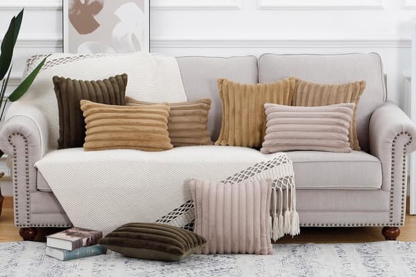Decorative Pillowcase Set - Fluffy Plush - 2 Pieces - Brown - 45x45 cm - High Quality