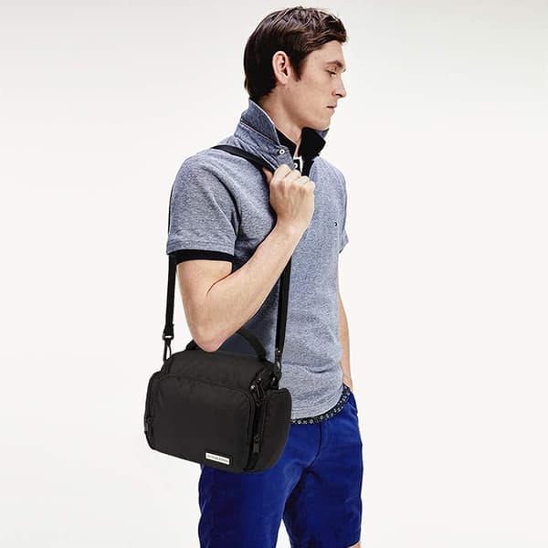 Camera Bag, Waterproof Camera Bag with Adjustable Shoulder Strap, Portable Camera Bag, Compatible with Nikon, Canon, Sony, etc. (Black)