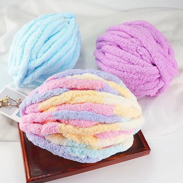 Roving 1-pakning (ca. 27 meter) - Makron Regnbue - Fluffy Chenille