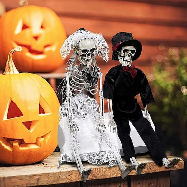Large Poseable Human Couple Skeleton Prop Best Decoration and Spookiest Graveyard Scene