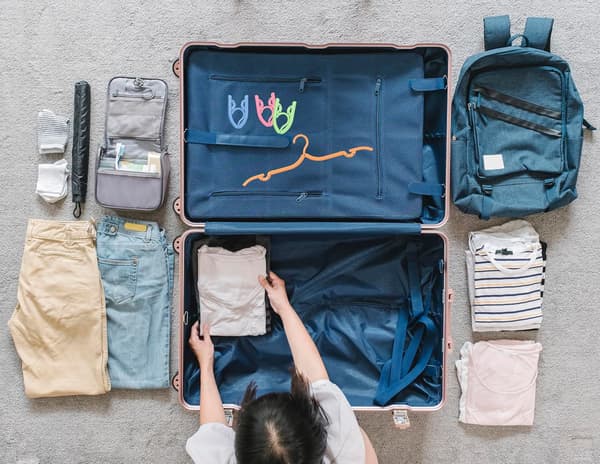 Folding Travel Hangers, 4 Standard and 4 Clip Hangers, Compact, Lightweight, Space-Saving, Portable Drying Rack for Laundry