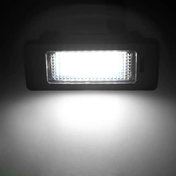2 stk BM-W E39 E60 Nummerskiltlys 6000k Hvit Ingen Feilmelding Led Nummerskiltlys For BM-W E90 E91 E92 E61 E60 E70 E71_yux