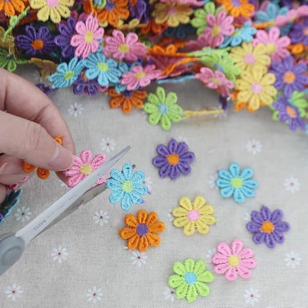 Färgglad Daisy Blomspets Dekoration Bröllop Stickning Broderad DIY