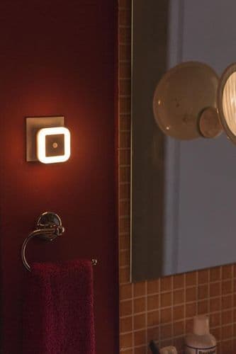LED-nattlampe med bevegelsessensor og lyssensor, lampe à