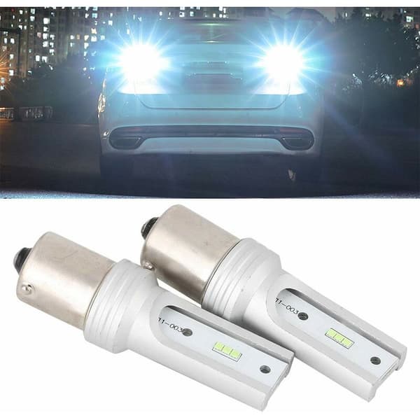 2 stk. 72W 8000K Universelt LED-bilbaklys bremselys baklygte isblå 12-24V
