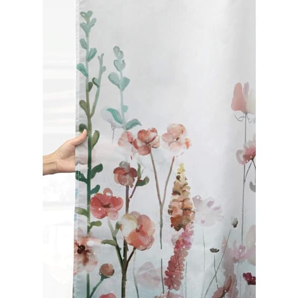 Färgglatt blommigt duschdraperi badrum rosa blommig romantisk vild