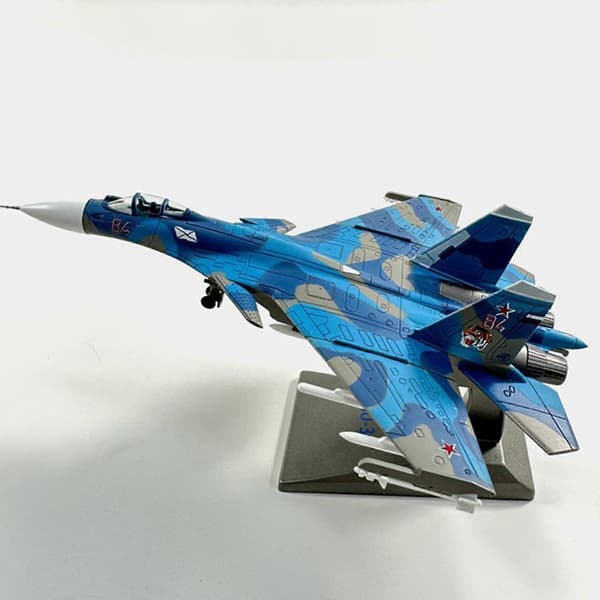 SU-33 stridsflygplan högsimulerad gjuten modellflygplansleksak för hyllprydnad