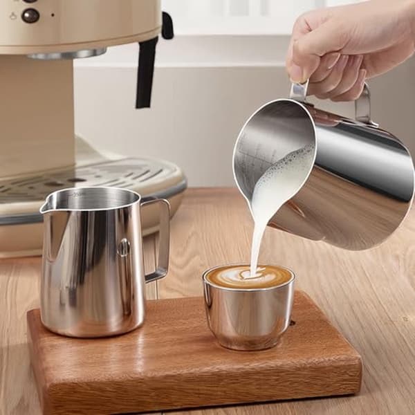 Mælkekande i rustfrit stål til cappuccino og latte art - 600 ml og 300 ml