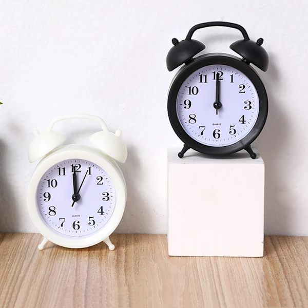 Simple Small Clock Creatives Silent Mute Bedside Clock Personalized Convenient Use for Bedroom Office White White