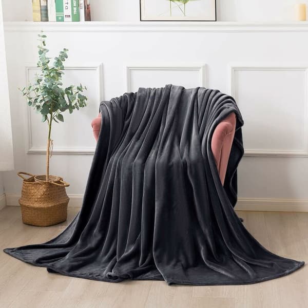 gosig tæppe fluffy fleecetæppe, blødt og varmt til sofa seng, hyggetæppe som sofatæppe, 130 x 150 cm, mørkegrå