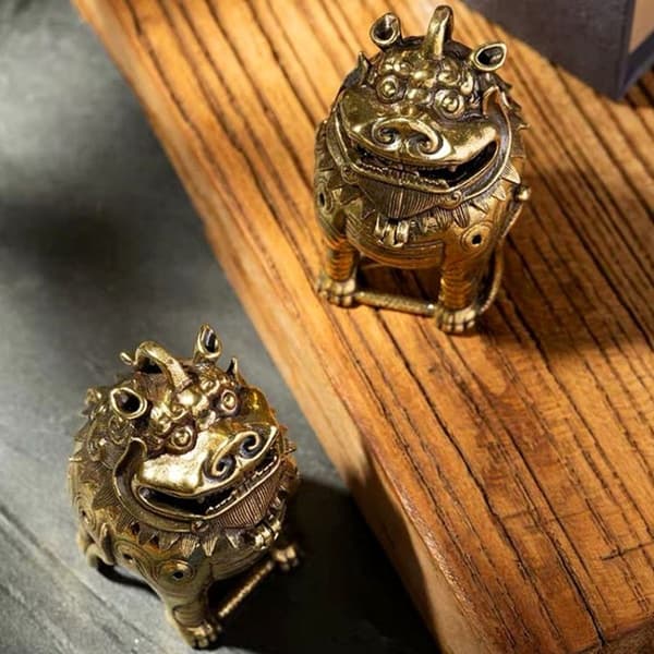Antik messing røgelsesbord dekoration bronze håndværk (Kirin)