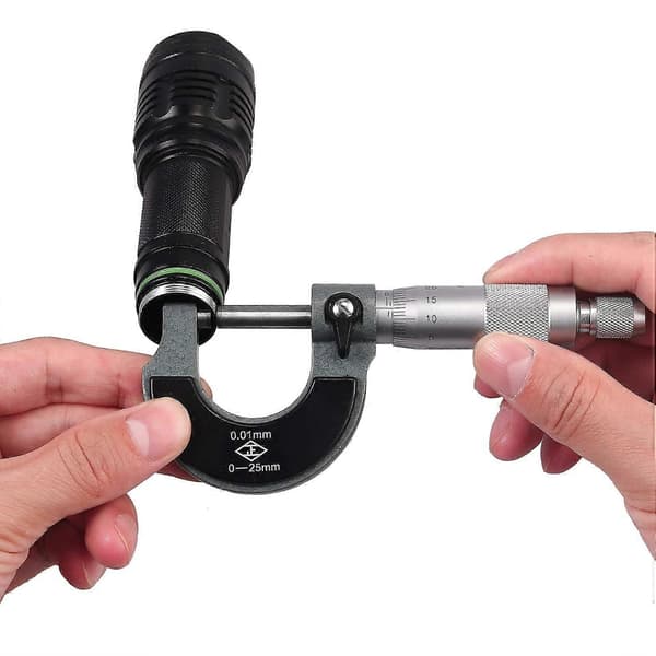 Utvendig mikrometer 0-25 mm (0,01 mm gradering) Metrisk ekstern caliper med nulljusteringsnøkkel