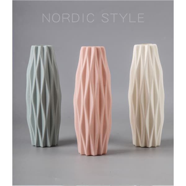 Moderne blomstervaser til boligindretning, stue og events 21 x 7 cm - Hvid