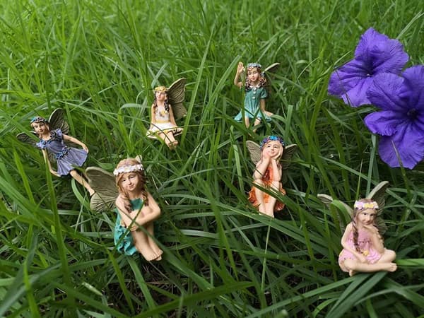 Miniatyrfeer for hagedekorasjon