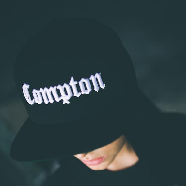 Merchcode Snapback Cap - Sort COMPTON