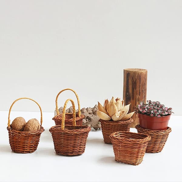 Mini Woven Basket with Handle Small Wicker Basket Hand-Woven Plant