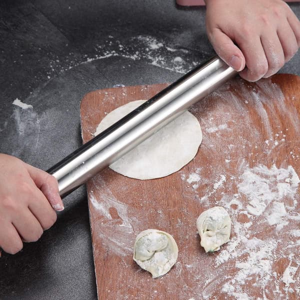 Kagerulle i rustfrit stål med mat overflade til bagning af pizzabunde