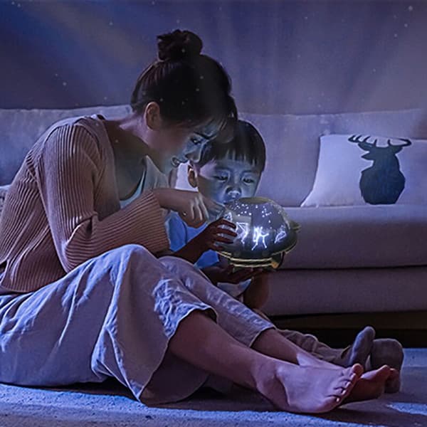 DIY Night Star Projector, Constellation Lamp, Universal Rotatable 3D Lamp for Nursery Projection Lamps