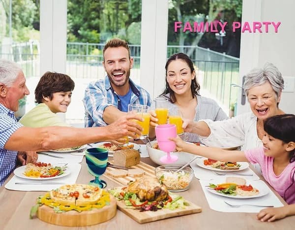2-pack hopfällbara vinglas i silikon, bärbara okrossbara muggar för resor, picknick, inomhus- och utomhusfester, rosa