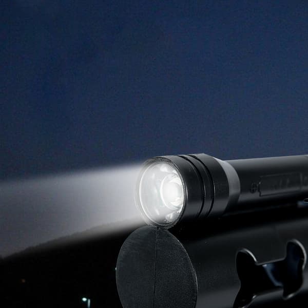 Dobbelt hode hundebånd automatisk uttrekkbart valpetau med LED-lys multifunksjonsboks