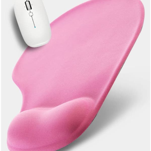 Silikone musemåtte med håndledsstøtte i langsomt fjedrende memoryskum i pink