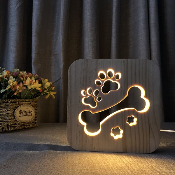 USB-drevet nattlampe i tre med 3D-dyrefotdesign