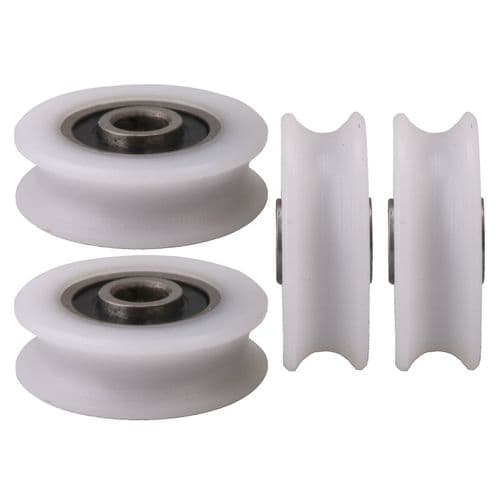 4-pack vita nylonrullar med innerdiameter 4 mm U-spår för