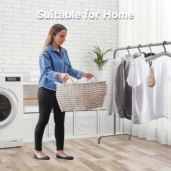 4-pack Folding Hangers - Compact and Portable Clothes Hangers, Essential Travel Accessory