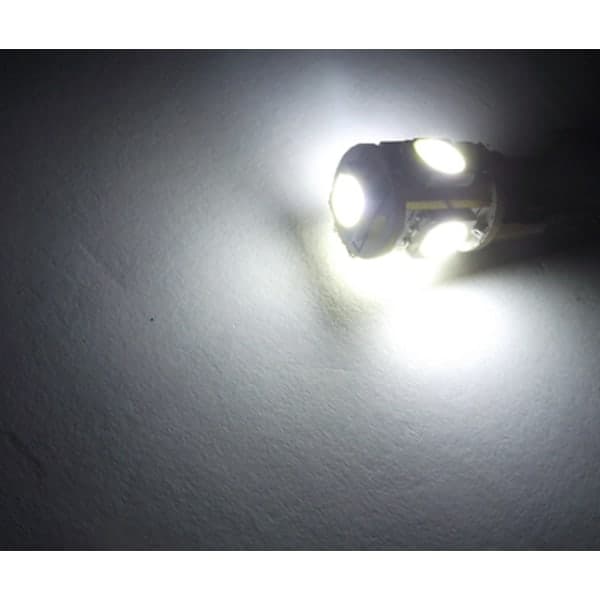 T10 w5w LED med 5 st 5050SMD 6000k chip 12v DC 10-pack Vit