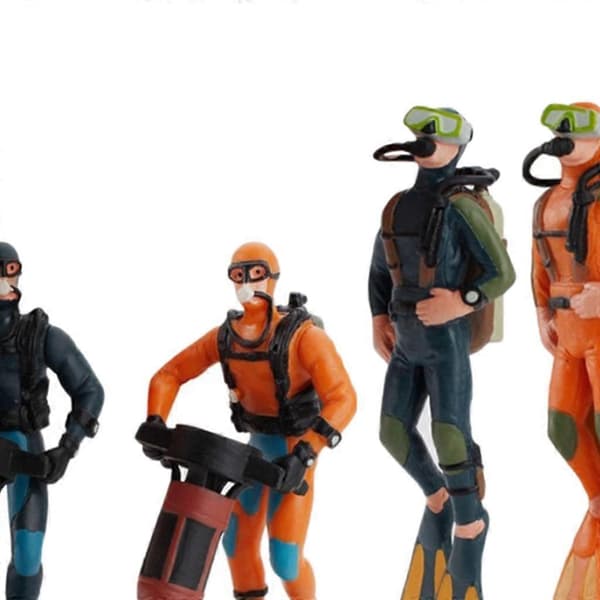 Miniature Action Figure Motorcyclist Preschool Learning Toy Action Figures 4pcs Divers