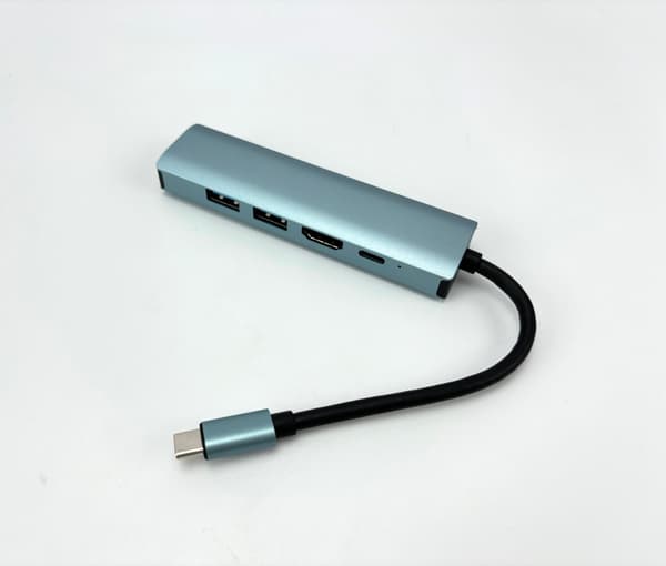 5-i-1 dockingstation med 4K HDMI, 100W PD og Gigabit Ethernet