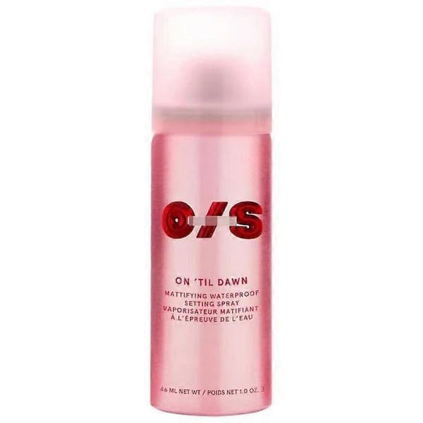 46 ml Long-Lasting Setting Spray, a Non-Smudging Miracle Product, Provides a Matte Finish, Controls Oil, Hydrates, is Waterproof