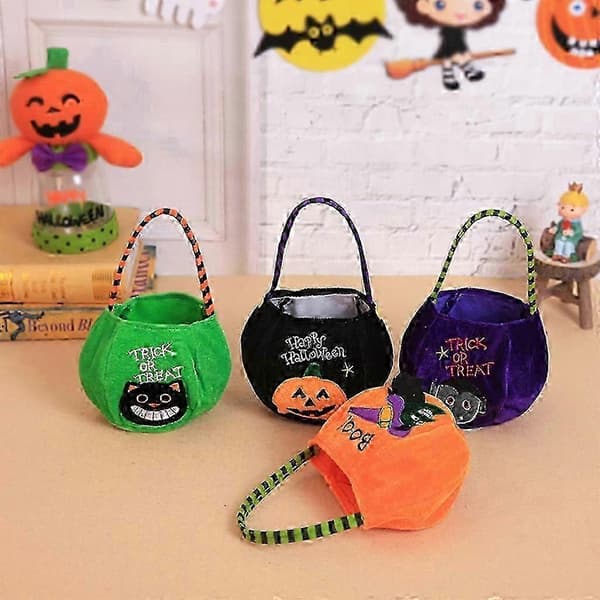 Halloween-godispåse i sammet – Pumpa, katt, häxa, vampyr Green