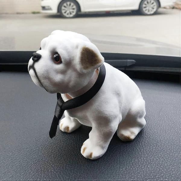Søt bobblehead hund bilpynt