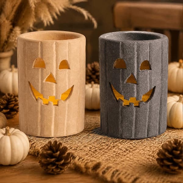 Lysestake i harpiks formet som gresskar – Hul Halloween-dekor Coffee